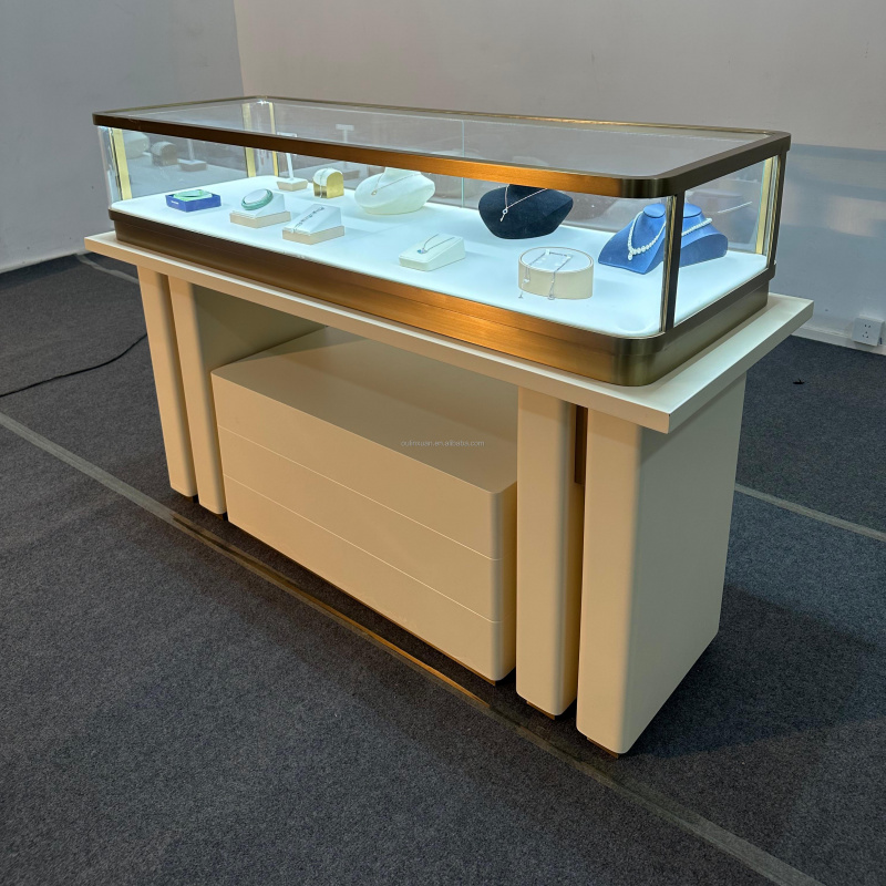 Expositor de Joias e Relógios  - Luxury Watch Exhibition avaliação e preço
