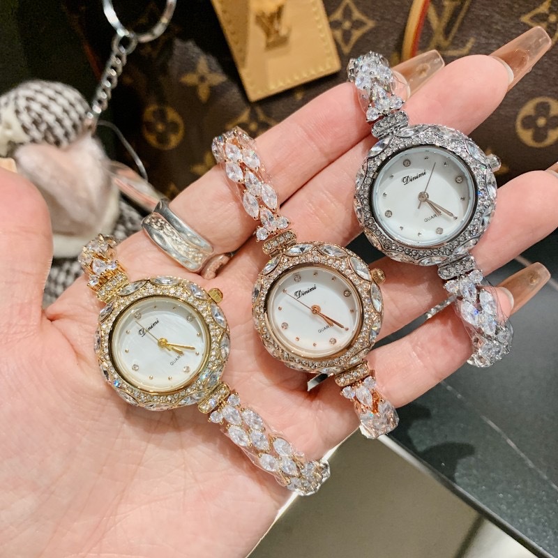 Relógio de pulseira feminino d - Luxury Watch Values avaliação e preço